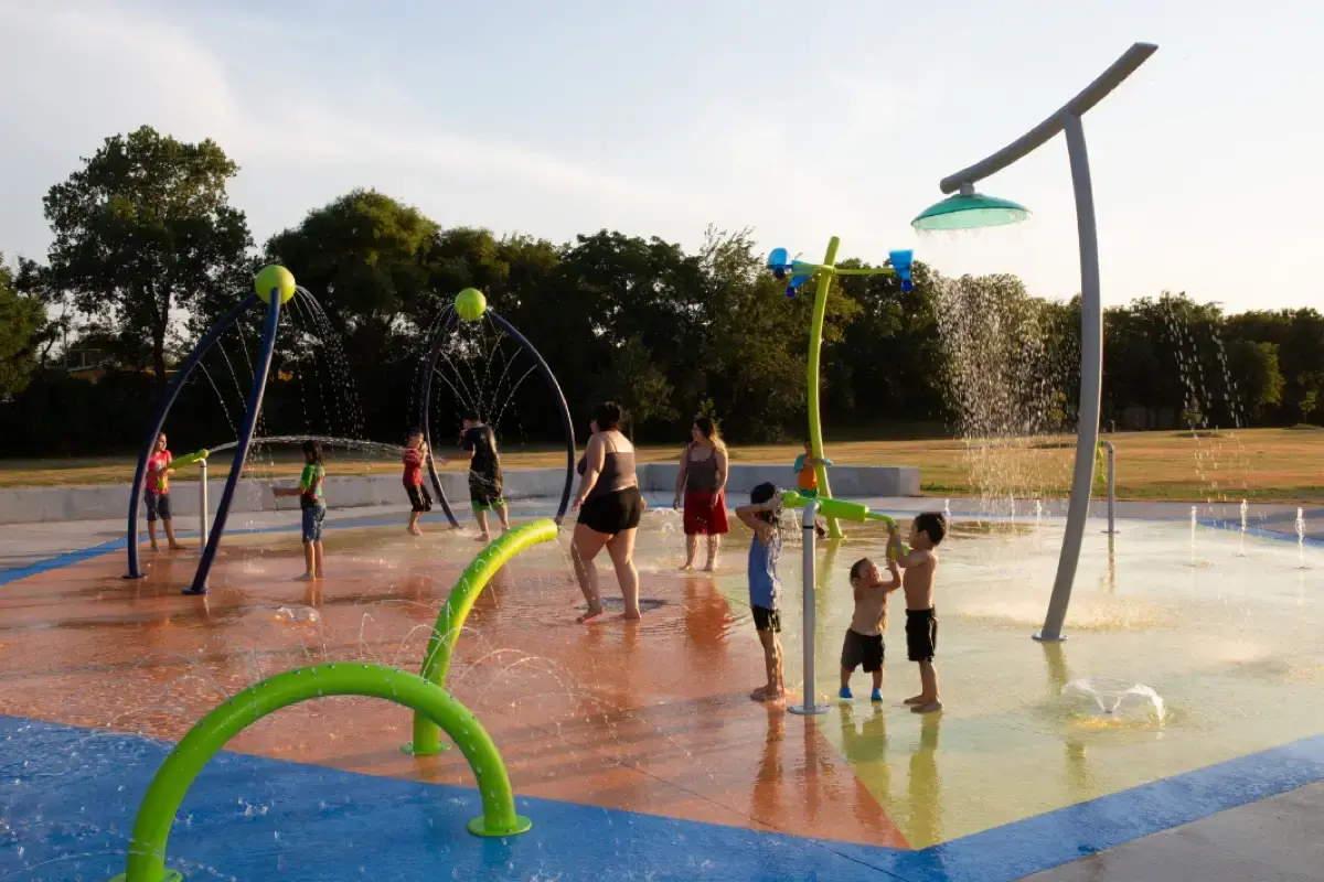 Dallas-Jaycee-Zaragoza-SplashPark12