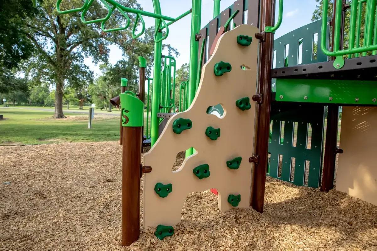 Fort-Anahuac-Park-Playground3