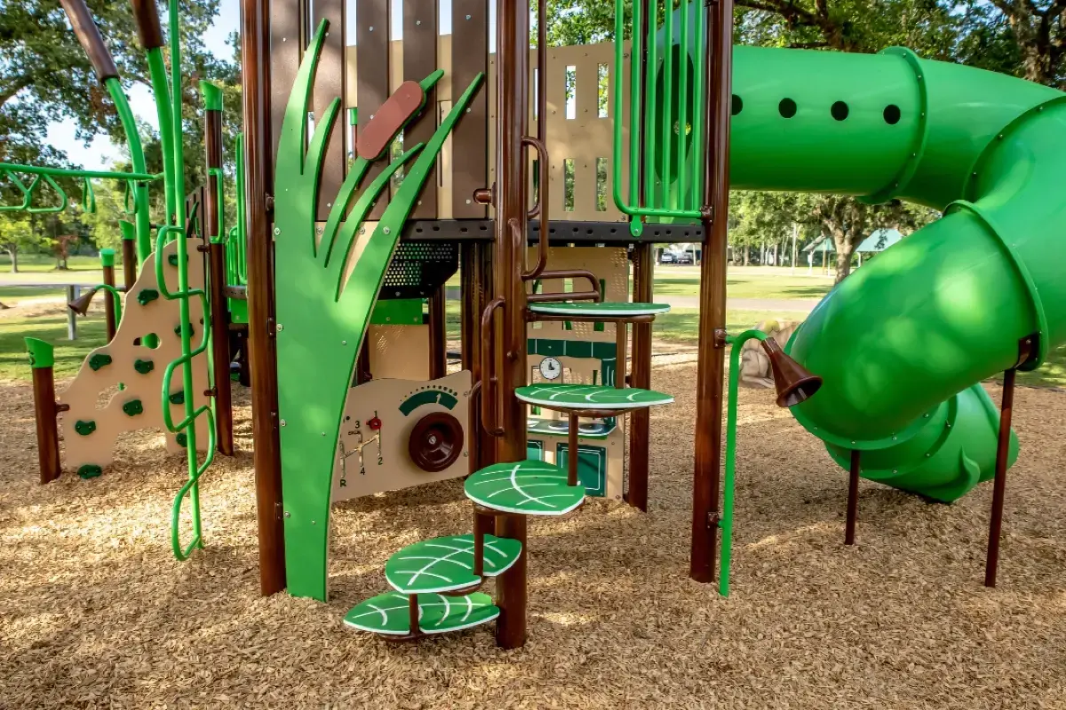 Fort-Anahuac-Park-Playground9