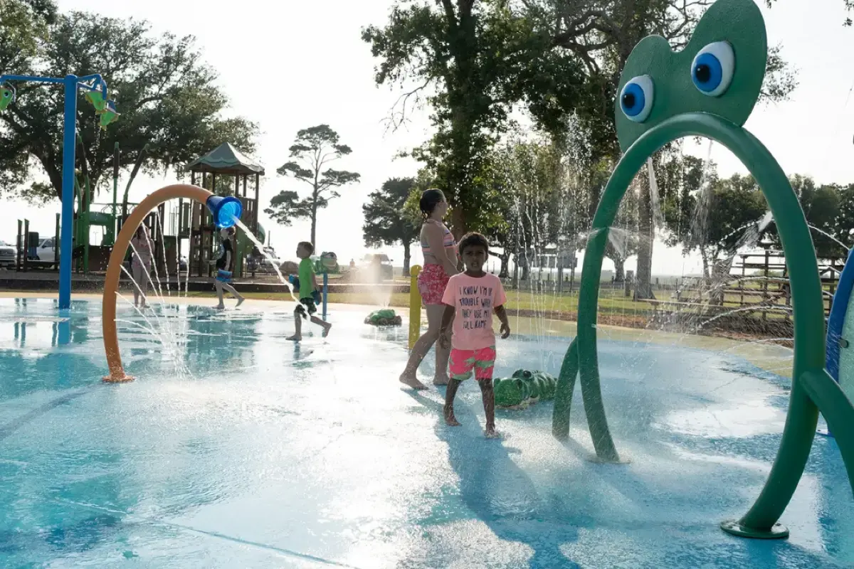 Fort-Anahuac-Park-SplashPark3