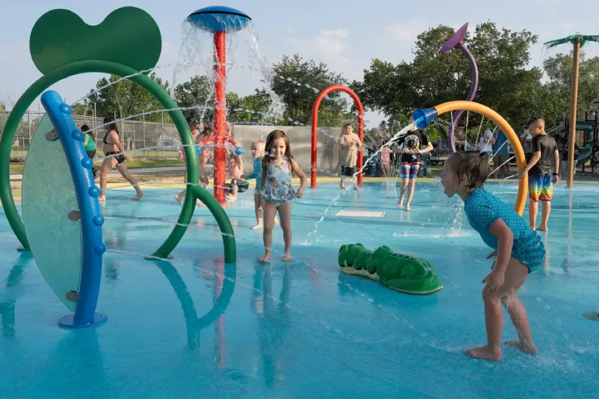 Fort-Anahuac-Park-SplashPark5