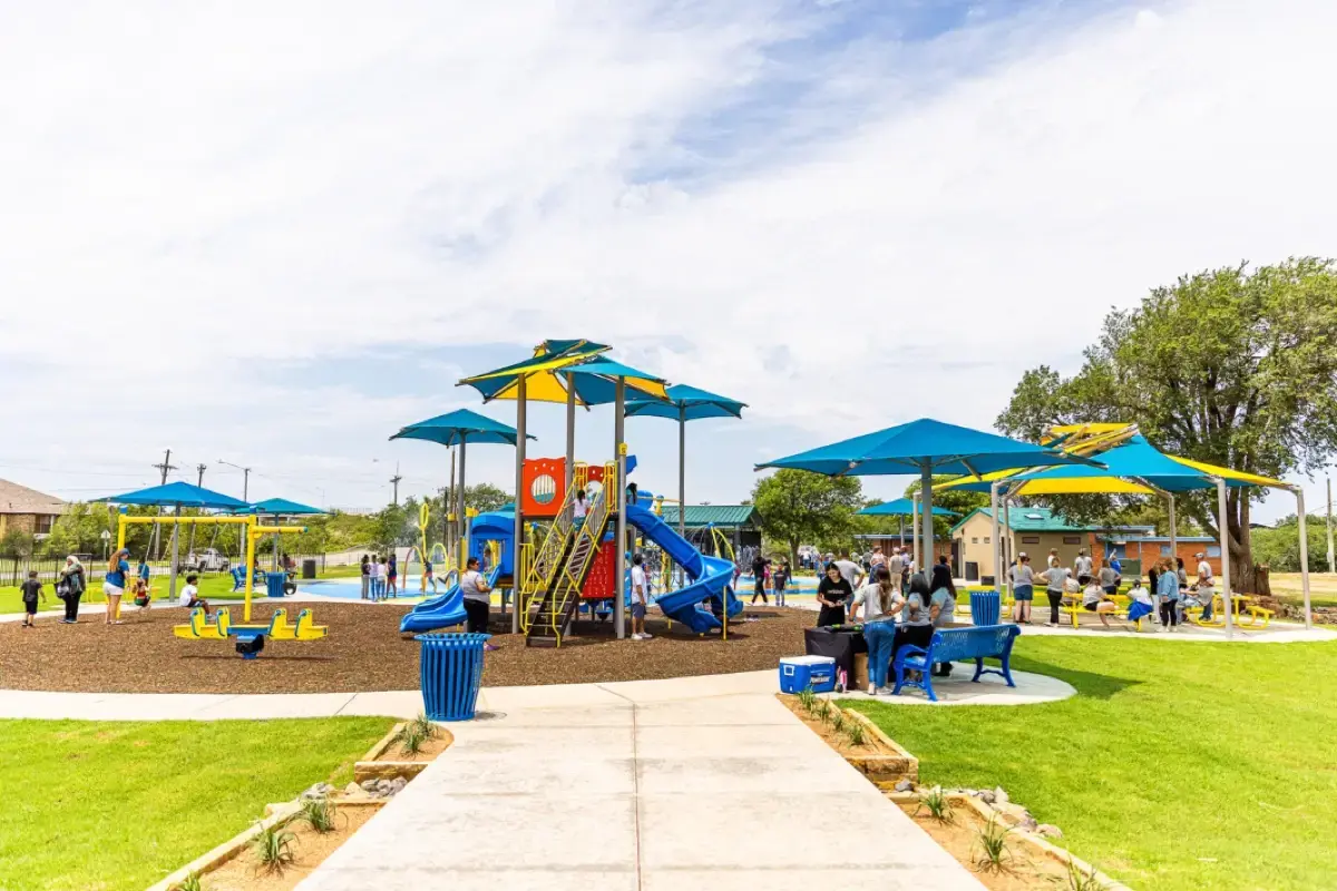 Mae-Simmons-Park12